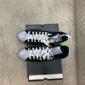 CONVERSE CHUCK TAYLORS UNISEX